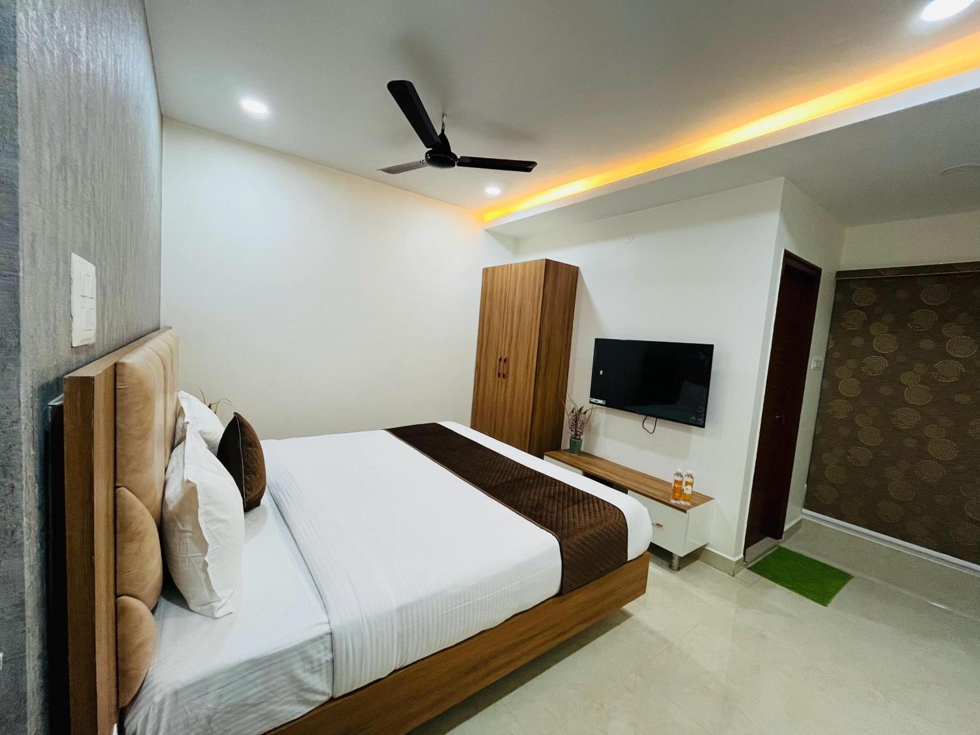 Viola Suites Haydarabad Dış mekan fotoğraf